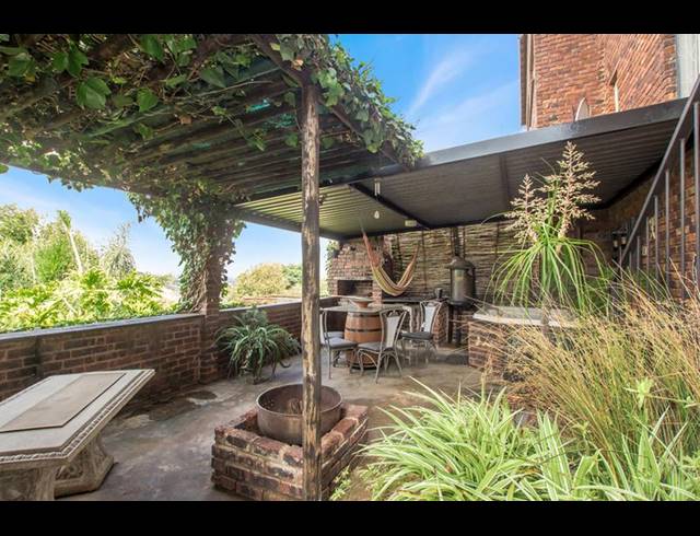 5 BEDROOM HOUSE FOR SALE IN KENMARE